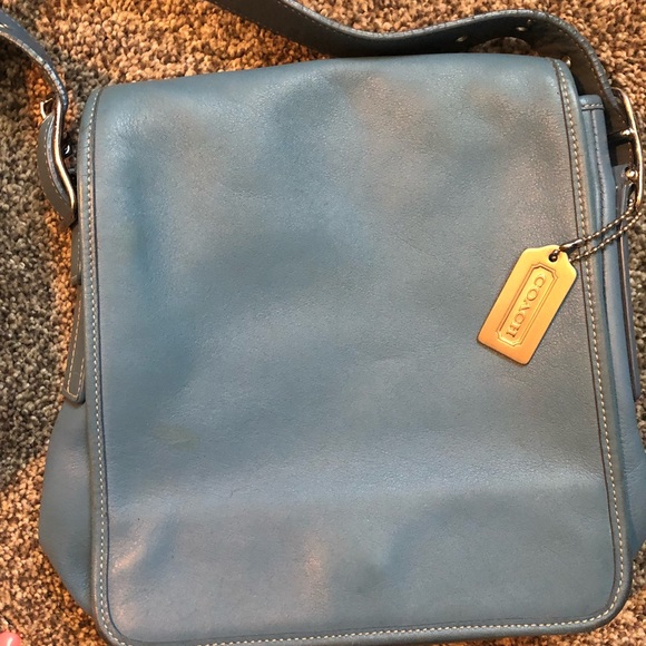 Coach - Picture 2 of 7